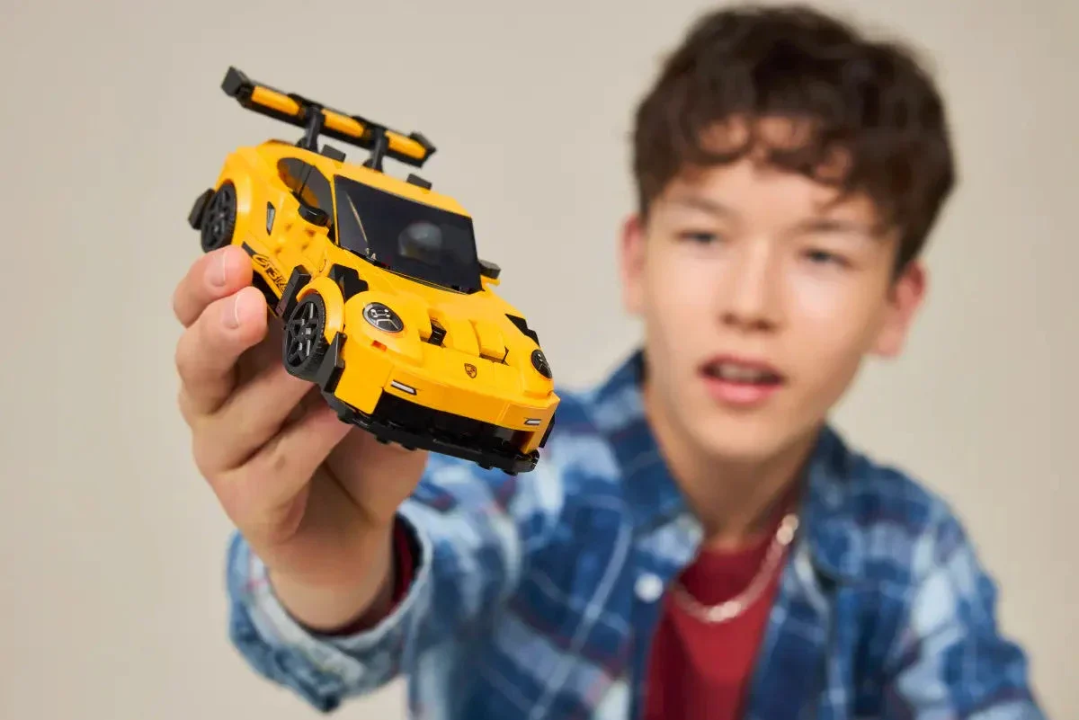 LEGO® Porsche 911 GT3 RS Super Car - Image 2