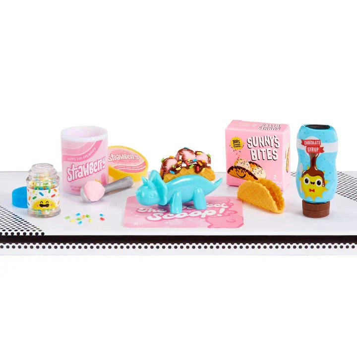 MGA's Miniverse Make It Mini Diner Series 4 Mini Collectibles - Image 2