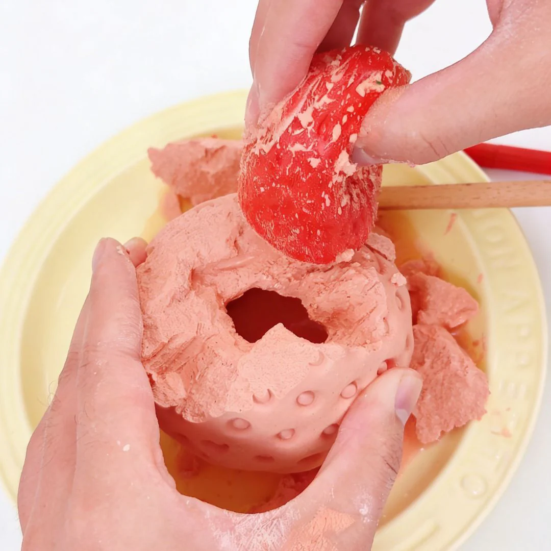 SqueezeSquad Taba Deluxe Smash and Squeeze Fidget Toy - Strawberry - Image 5